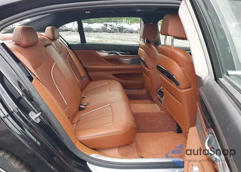 2018 BMW Alpina B7 xDrive z USA, uszkodzony, nr VIN WBA7F2C56JB238258